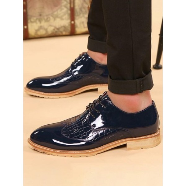 Solid Color Embossed Business Faux Leather Shoes