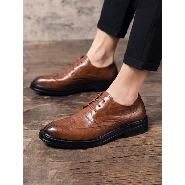 Wingtip Details Lace-up Breathable Faux Leather Shoes