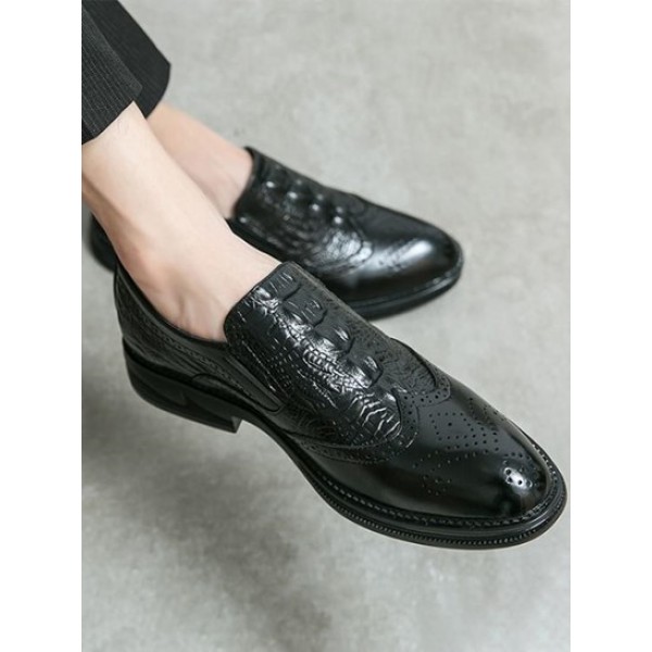 Wingtip Detail Embossed Business Shoes